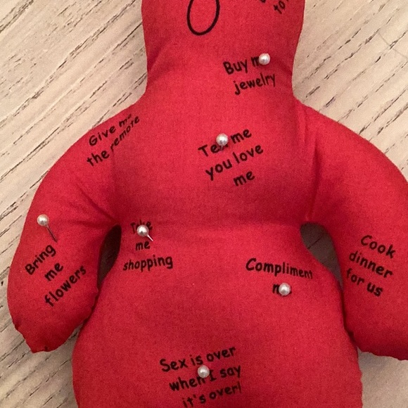 Bad Boyfriend Voodoo Doll with 25 desirable boyfriend qualities and 10 pearl - Picture 5 of 10